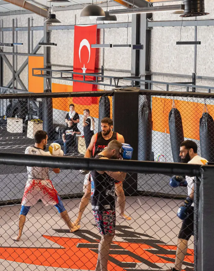 Bursa Görükle fitness salonu ve ağırlık antrenmanı- Hyperion Fighters