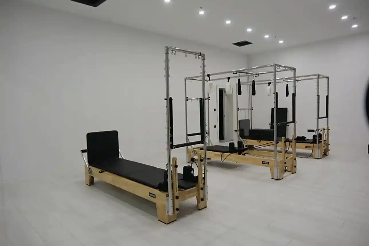 Bursa Özlüce reformer pilates stüdyosu – Hyperion Fitness Özlüce’de modern reformer ekipmanları